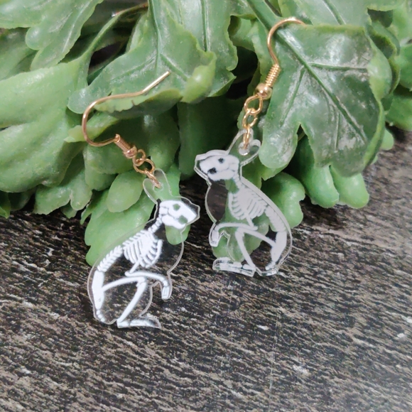 Acrylic bunny rabbit skeleton anatomy earrings - Picture 4 of 5